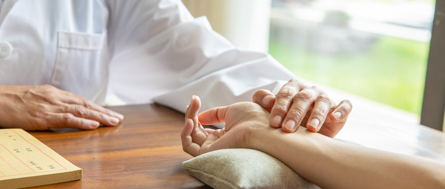 血液检查、影像学检查有何作用？中医药可预防肿瘤复转吗？