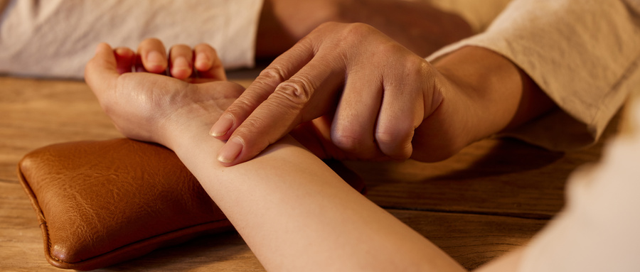 不手术不放疗?抗癌 “狠药” 斑蝥,有毒却能破瘀散结,让癌细胞 “自杀” 不手术不放疗?抗癌 “狠药” 斑蝥,有毒却能破瘀散结,让癌细胞 “自杀”